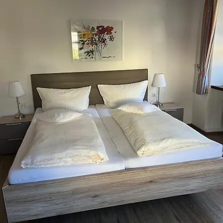 Hotel Weinhaus Serwazi-zenzen