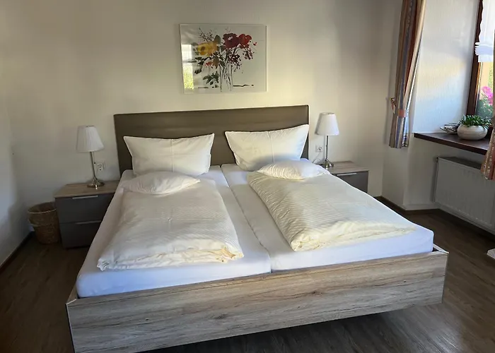 Hotel Weinhaus Serwazi-zenzen